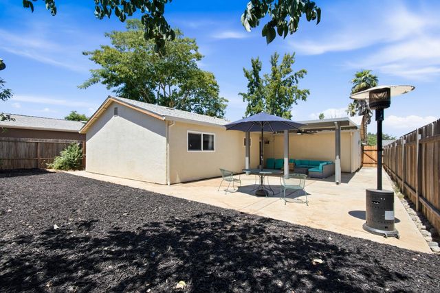 9942 Burline St, Sacramento, CA 95827