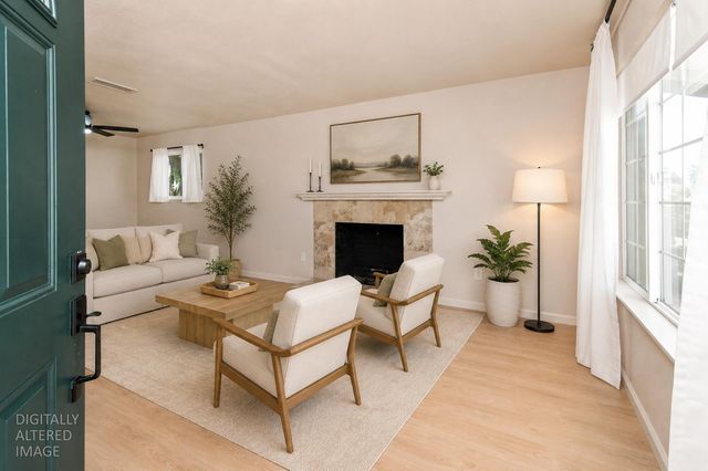 9942 Burline St, Sacramento, CA 95827