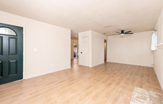 9942 Burline St, Sacramento, CA 95827