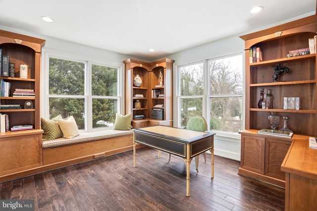 6035 CRIMSON CT, Mclean, VA 22101