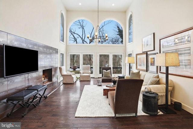 6035 CRIMSON CT, Mclean, VA 22101