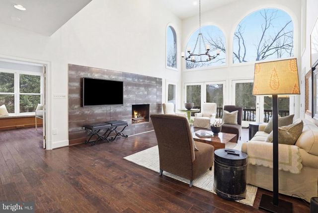 6035 CRIMSON CT, Mclean, VA 22101