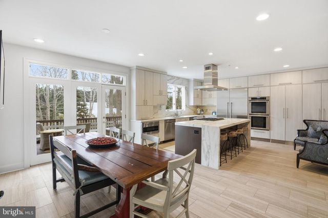 6035 CRIMSON CT, Mclean, VA 22101