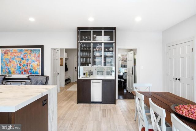 6035 CRIMSON CT, Mclean, VA 22101