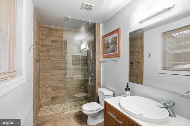 6035 CRIMSON CT, Mclean, VA 22101