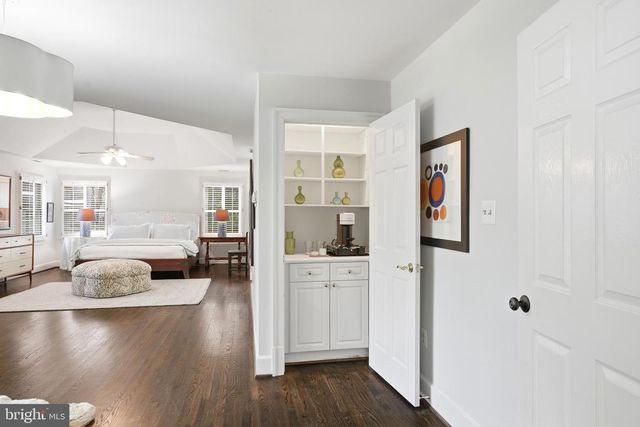 6035 CRIMSON CT, Mclean, VA 22101