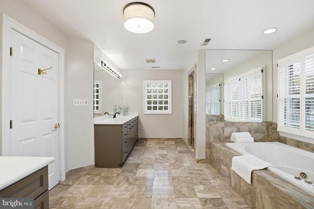 6035 CRIMSON CT, Mclean, VA 22101