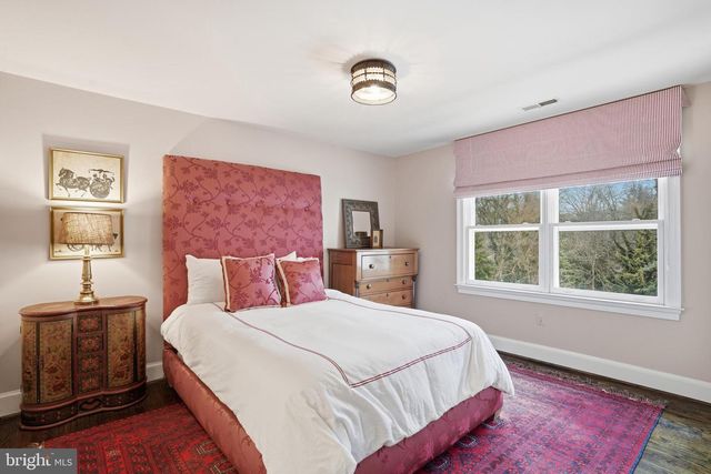 6035 CRIMSON CT, Mclean, VA 22101