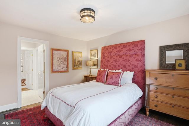 6035 CRIMSON CT, Mclean, VA 22101