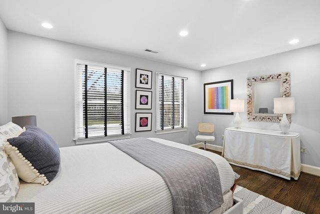 6035 CRIMSON CT, Mclean, VA 22101