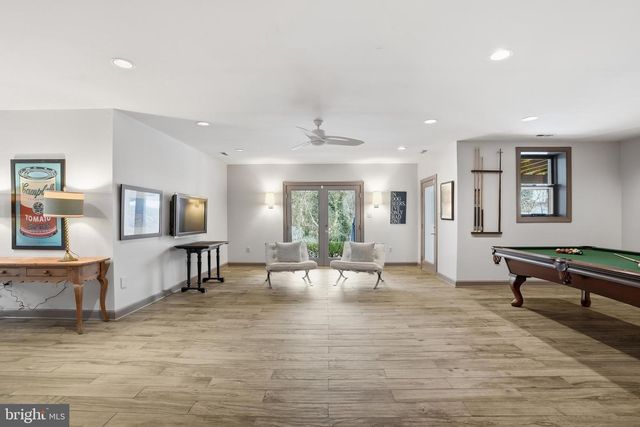 6035 CRIMSON CT, Mclean, VA 22101