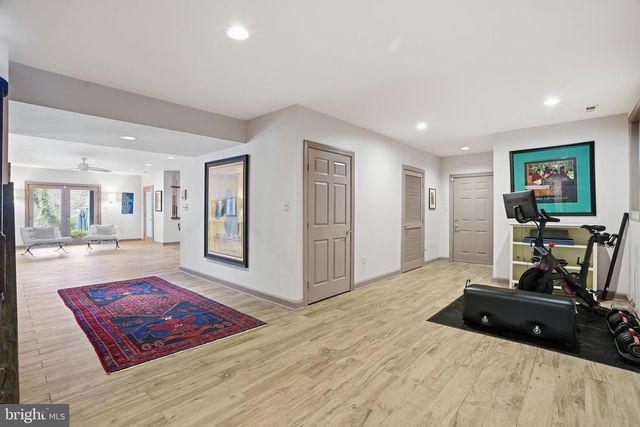 6035 CRIMSON CT, Mclean, VA 22101