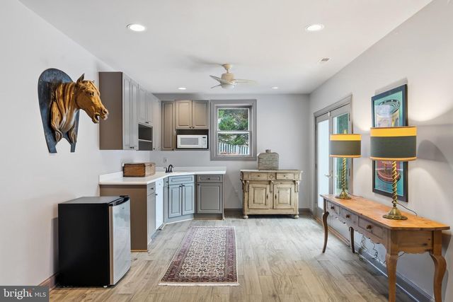 6035 CRIMSON CT, Mclean, VA 22101