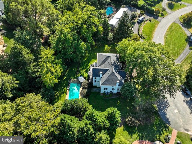 6035 CRIMSON CT, Mclean, VA 22101