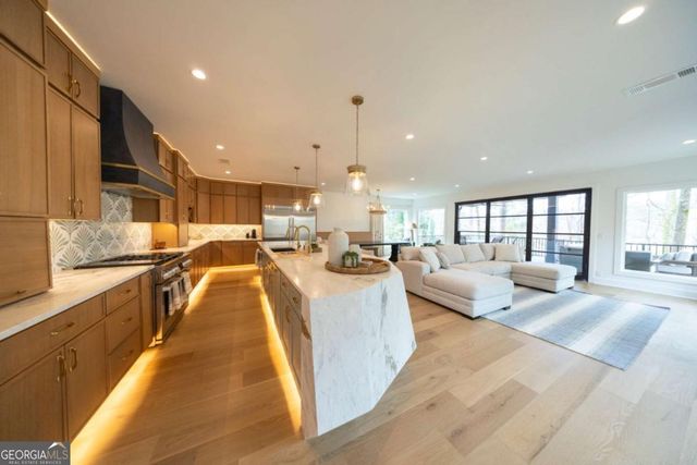 8485 Lynn Drive, Gainesville, GA 30506