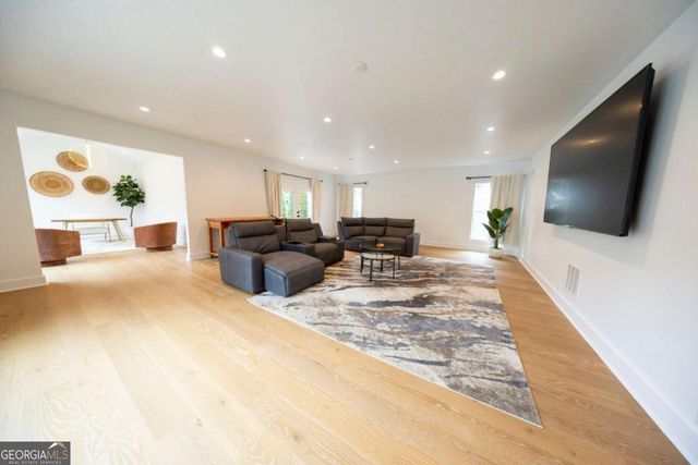 8485 Lynn Drive, Gainesville, GA 30506