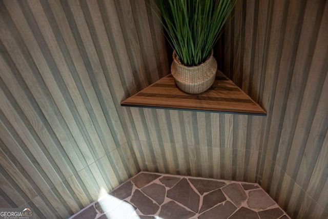 8485 Lynn Drive, Gainesville, GA 30506