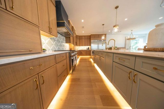 8485 Lynn Drive, Gainesville, GA 30506