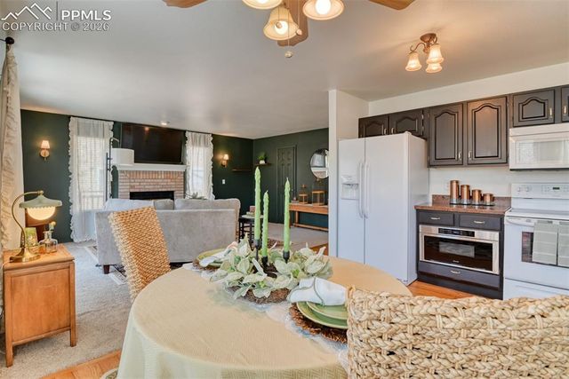 6450 Mesedge Drive, Colorado Springs, CO 80919