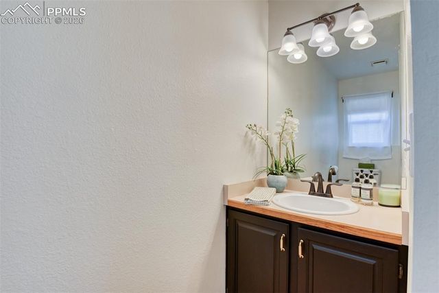 6450 Mesedge Drive, Colorado Springs, CO 80919