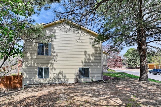 6450 Mesedge Drive, Colorado Springs, CO 80919