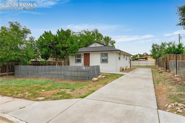 1205 Catalpa Street, Pueblo, CO 81001