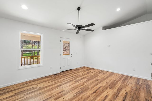 2086 Woodlake Lane, Young Harris, GA 30582