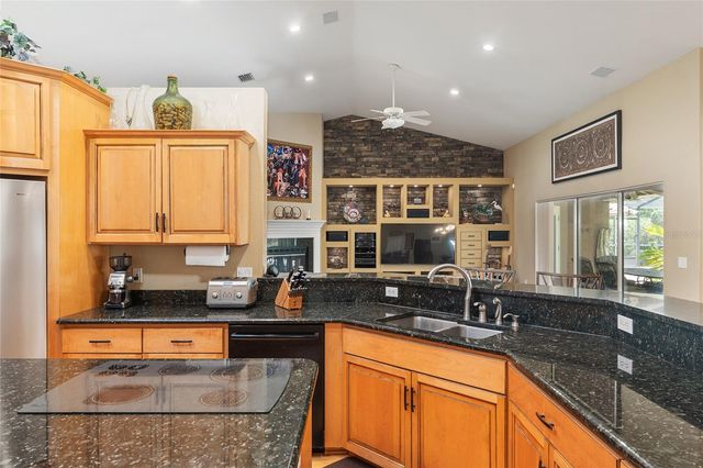 29 SE OCALE WAY, Summerfield, FL 34491