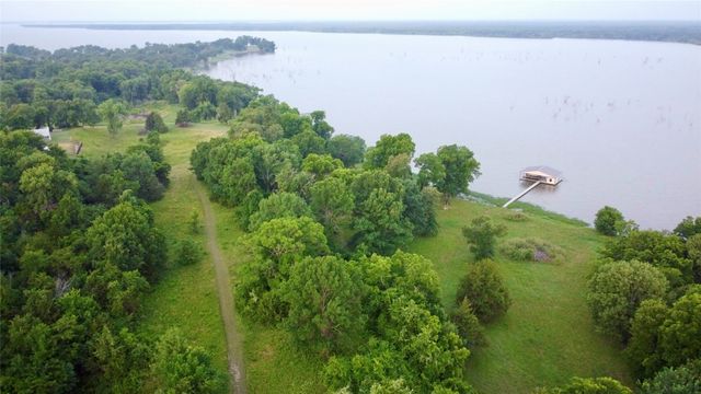 2085 S Oaks Lane, Lone Oak, TX 75453