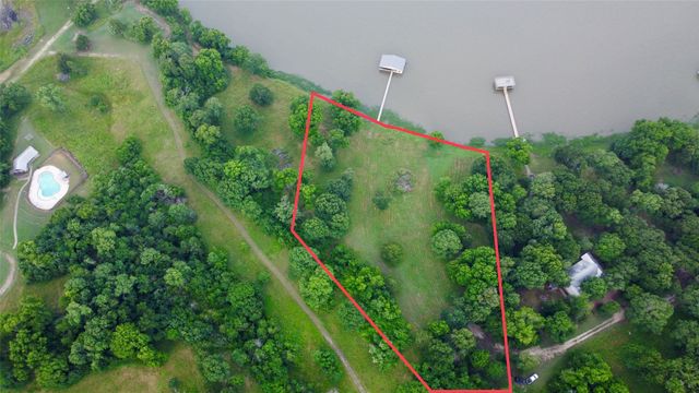 2085 S Oaks Lane, Lone Oak, TX 75453