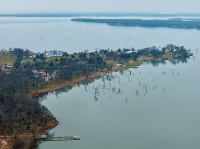 2085 S Oaks Lane, Lone Oak, TX 75453