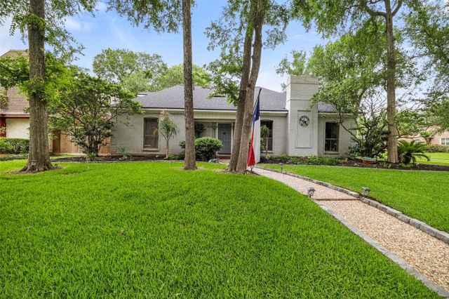 1815 Cobblestone Court, Richmond, TX 77406