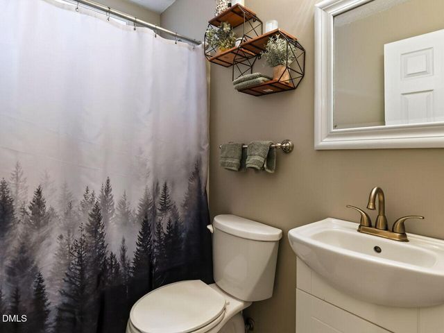 536 Crossview Lane, Durham, NC 27703