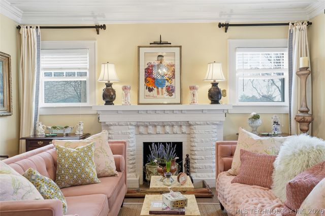 1315 S Guthrie Avenue, Tulsa, OK 74119