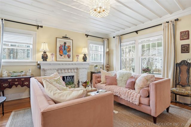 1315 S Guthrie Avenue, Tulsa, OK 74119