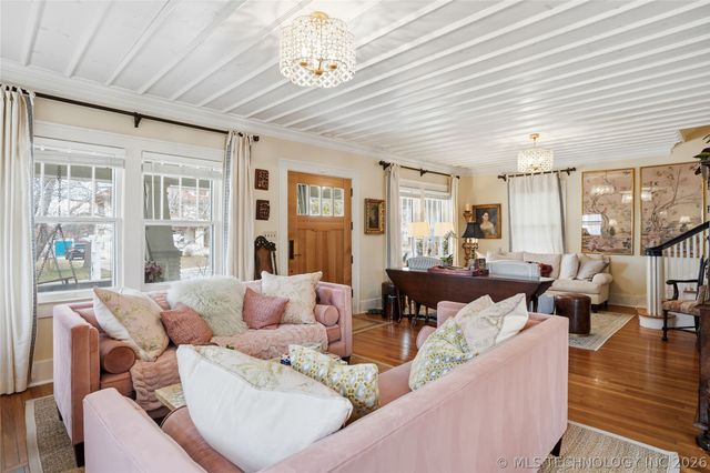 1315 S Guthrie Avenue, Tulsa, OK 74119