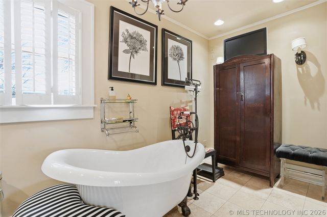 1315 S Guthrie Avenue, Tulsa, OK 74119