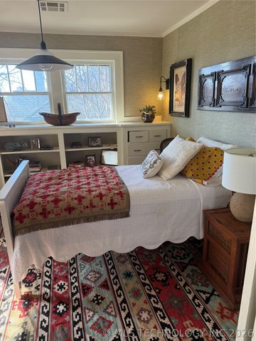 1315 S Guthrie Avenue, Tulsa, OK 74119