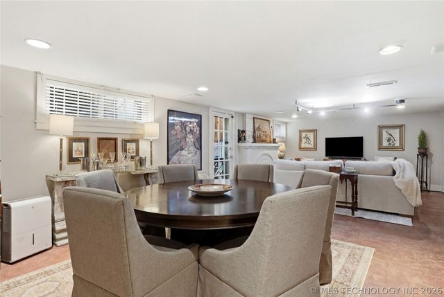 1315 S Guthrie Avenue, Tulsa, OK 74119