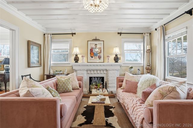 1315 S Guthrie Avenue, Tulsa, OK 74119