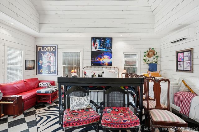 1315 S Guthrie Avenue, Tulsa, OK 74119