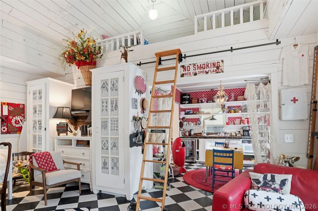 1315 S Guthrie Avenue, Tulsa, OK 74119