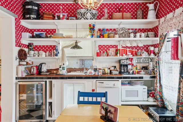 1315 S Guthrie Avenue, Tulsa, OK 74119