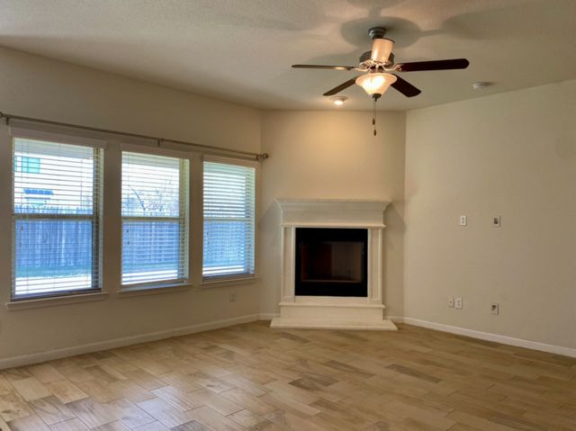 122 Rain Cloud Drive, Waxahachie, TX 75165