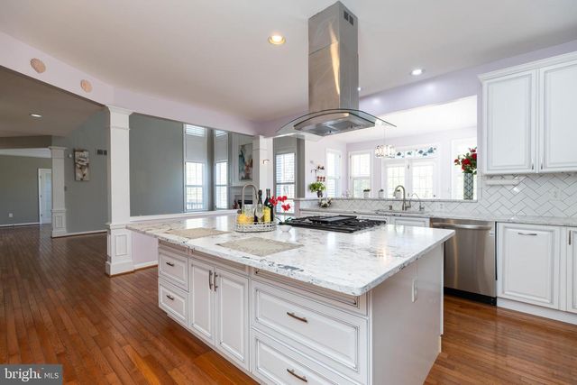 211 ROBIN REDBREAST RD, Newark, DE 19711