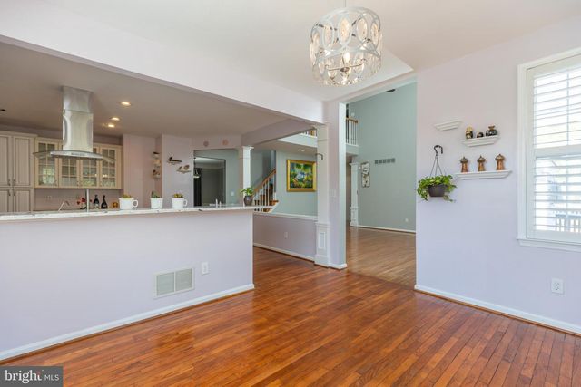 211 ROBIN REDBREAST RD, Newark, DE 19711