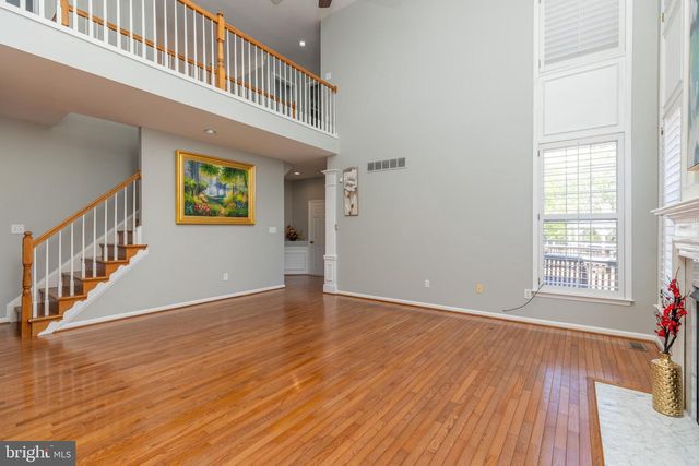 211 ROBIN REDBREAST RD, Newark, DE 19711