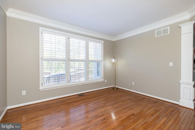 211 ROBIN REDBREAST RD, Newark, DE 19711