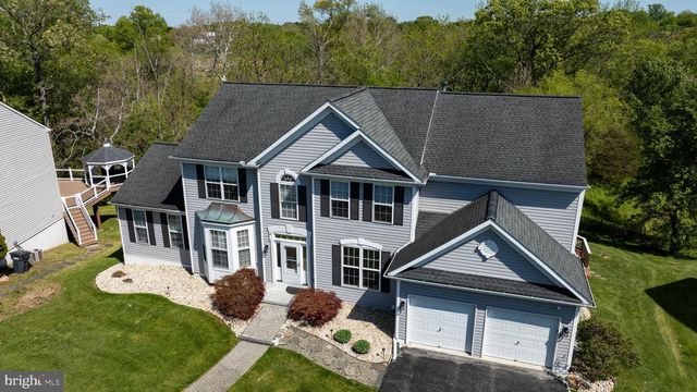 211 ROBIN REDBREAST RD, Newark, DE 19711