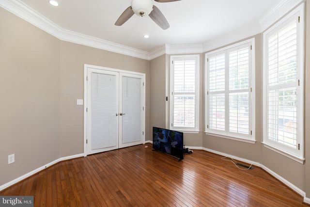 211 ROBIN REDBREAST RD, Newark, DE 19711